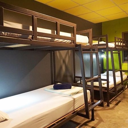 B&B House & Hostel Krabi Bagian luar foto